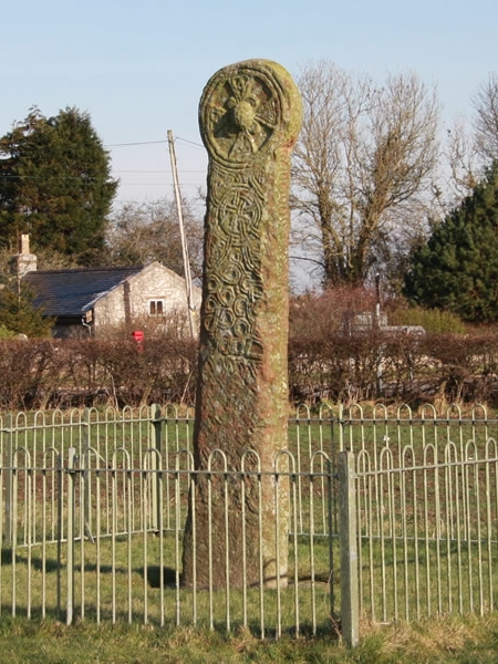 Maen Achwyfan (c.980)